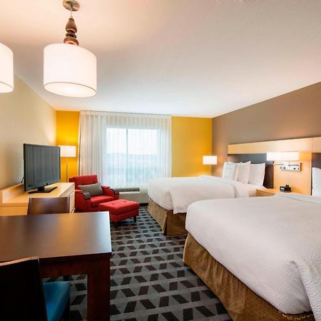 Towneplace Suites By Marriott Red Deer Extérieur photo